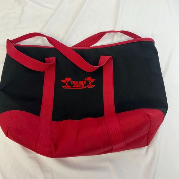 Trader Joes Insulated Cooler Bag Red & Black Large Reusable Eco-Friendly - Picture 5 of 10